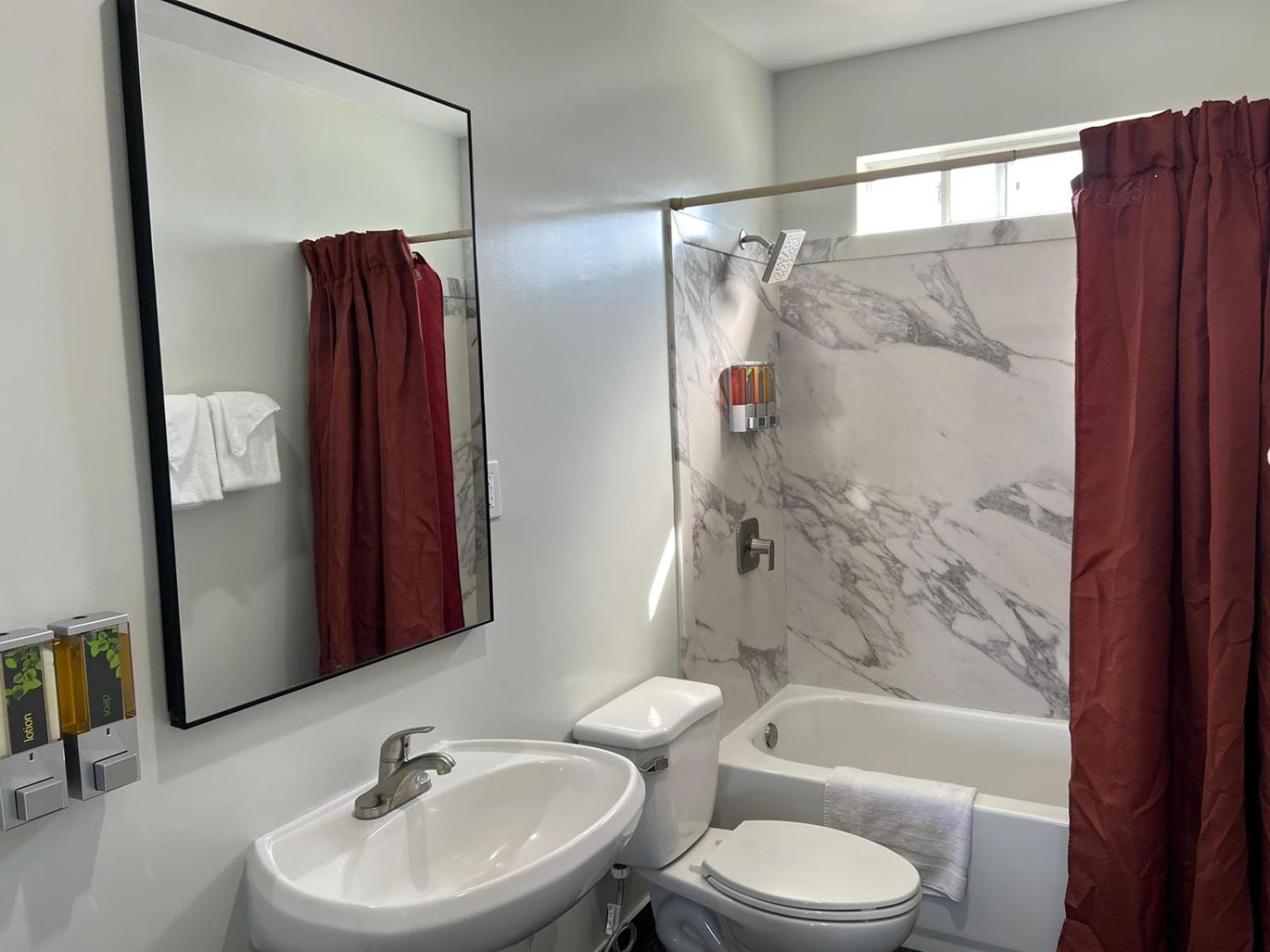 Harbor Inn Los Angeles Bilik gambar